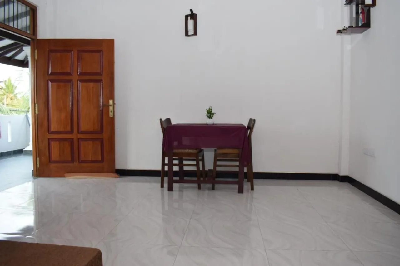 The Alexis'S Guest House Negombo Homestay